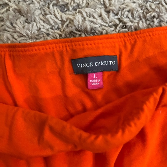 Vince Camuto midi tub skirt size large and green one in size medium - Picture 4 of 7